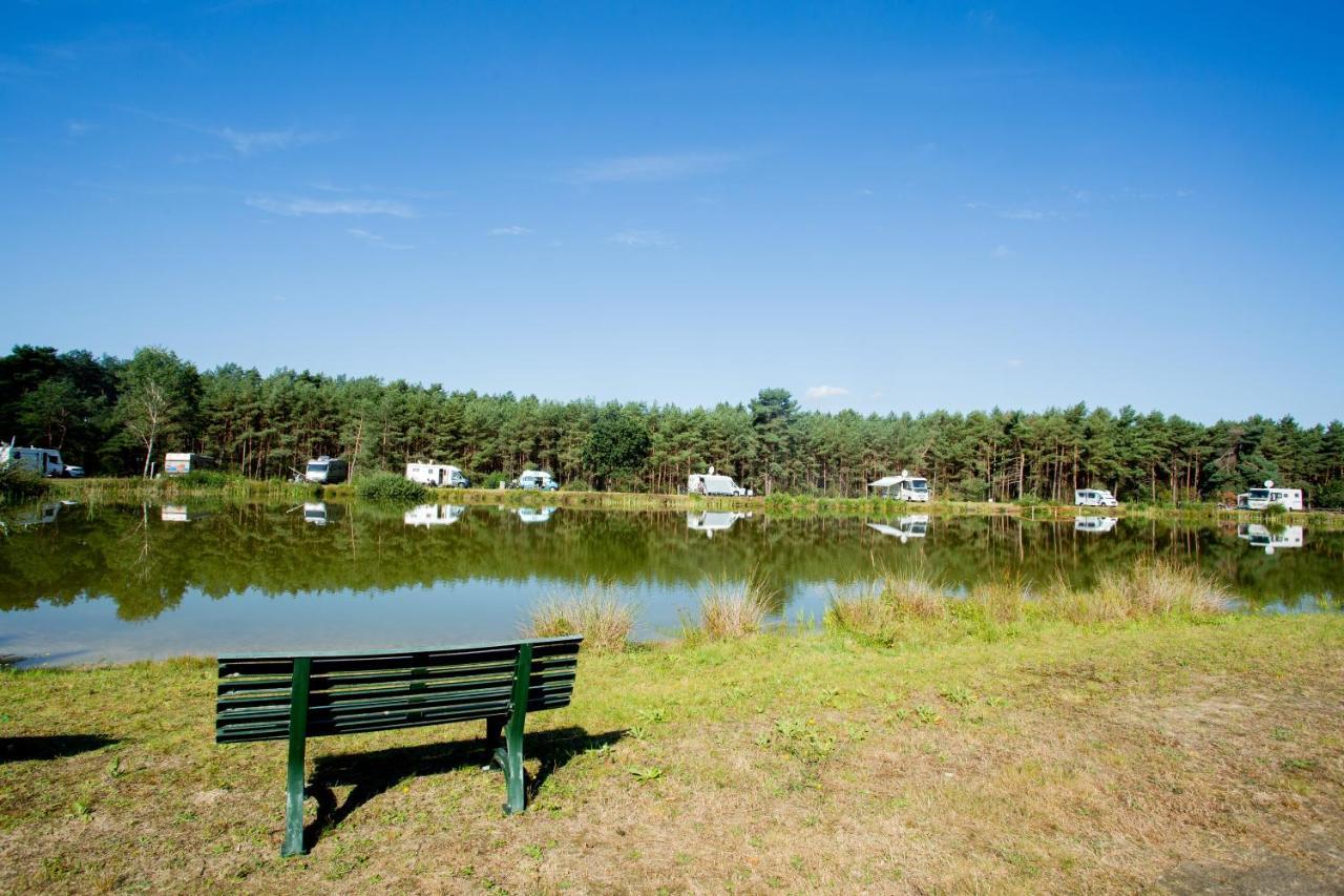 Naturcamping Lueneburger Heide - Chalets & Tiny Haeuser Soltau Eksteriør bilde