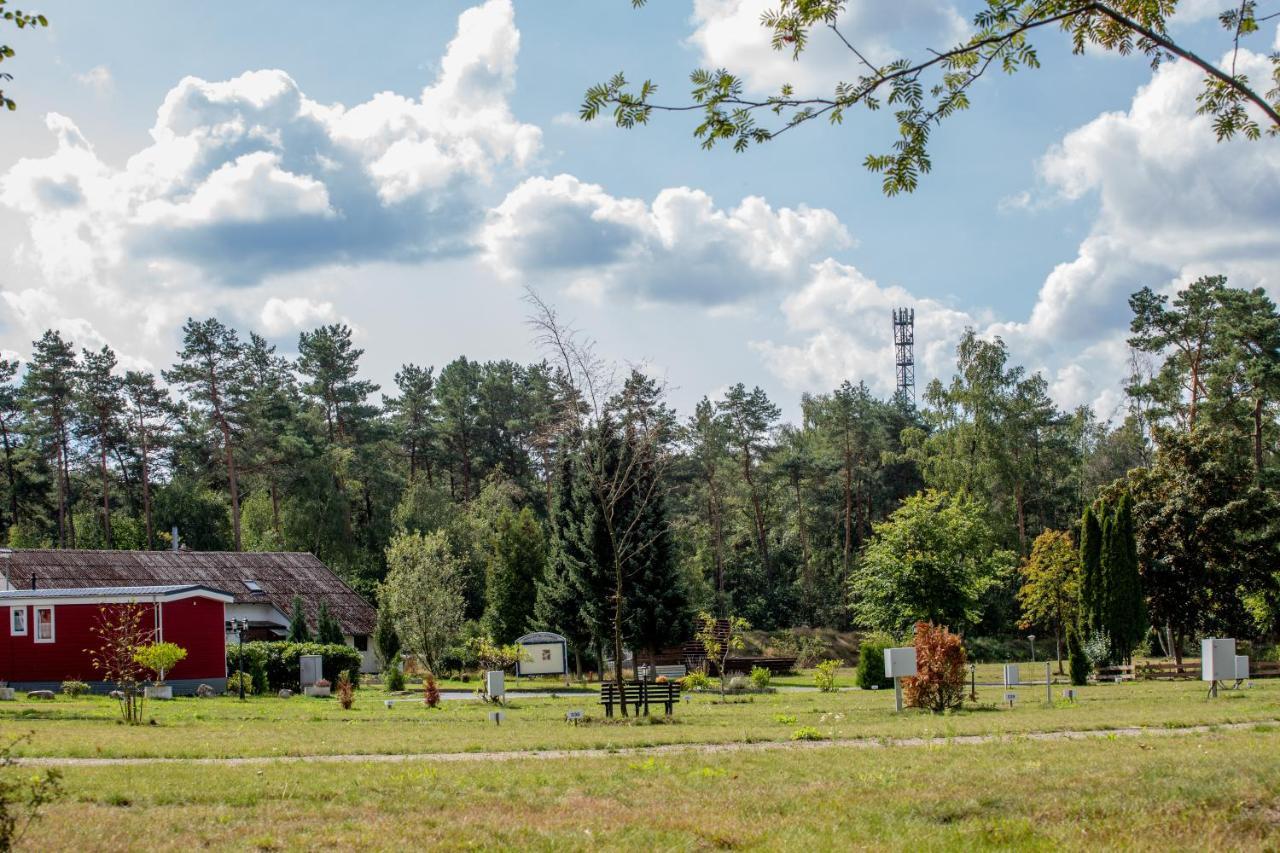 Naturcamping Lueneburger Heide - Chalets & Tiny Haeuser Soltau Eksteriør bilde